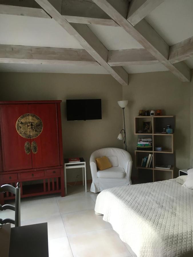 Le Clos Martin Eyragues Kültér fotó