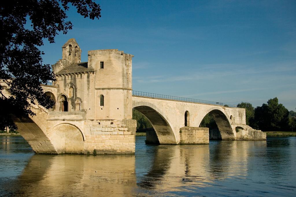 Le Clos Martin Eyragues Kültér fotó