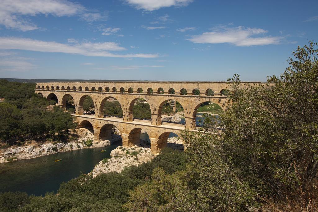 Le Clos Martin Eyragues Kültér fotó
